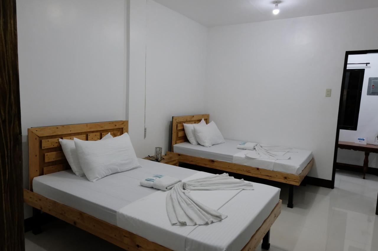 Bangles Homestay Coron Exterior foto